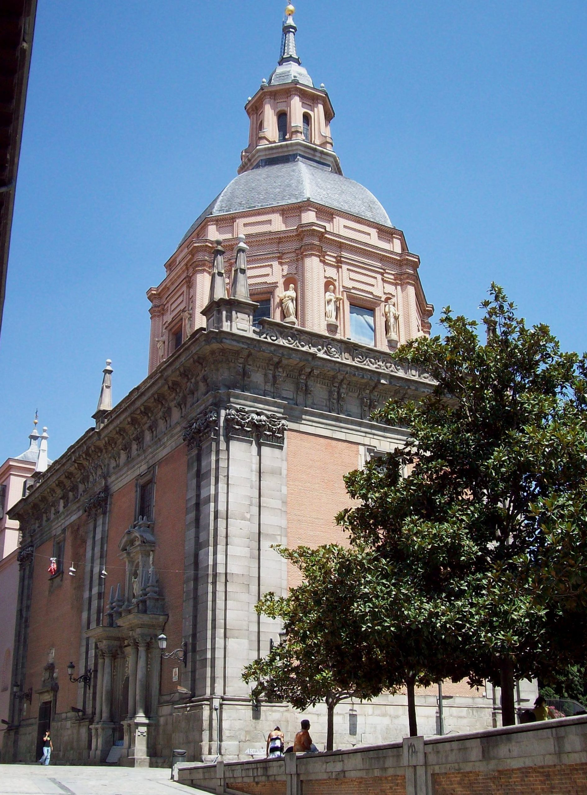 capilla de san isidro scaled