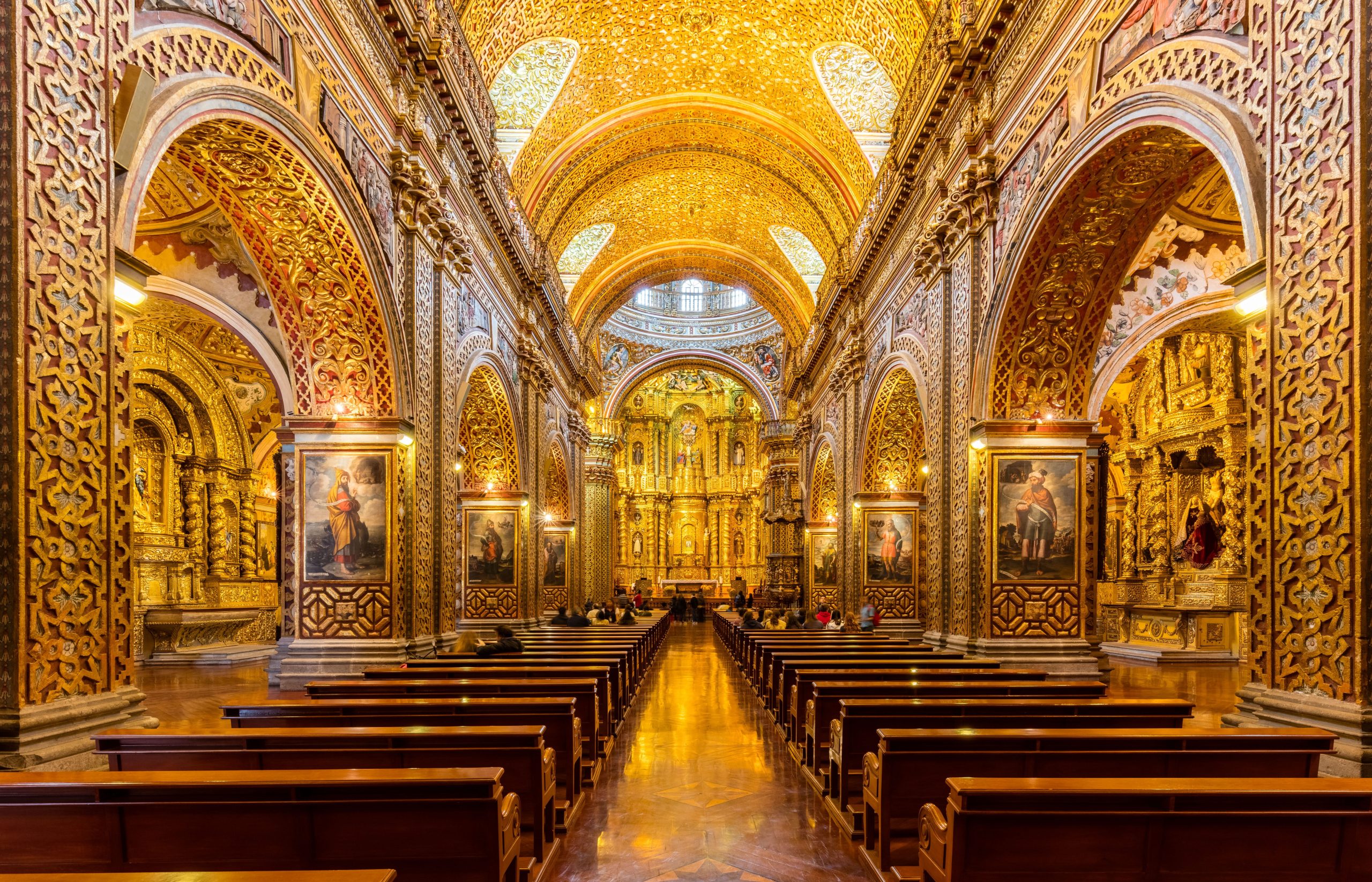 iglesia de la compania scaled