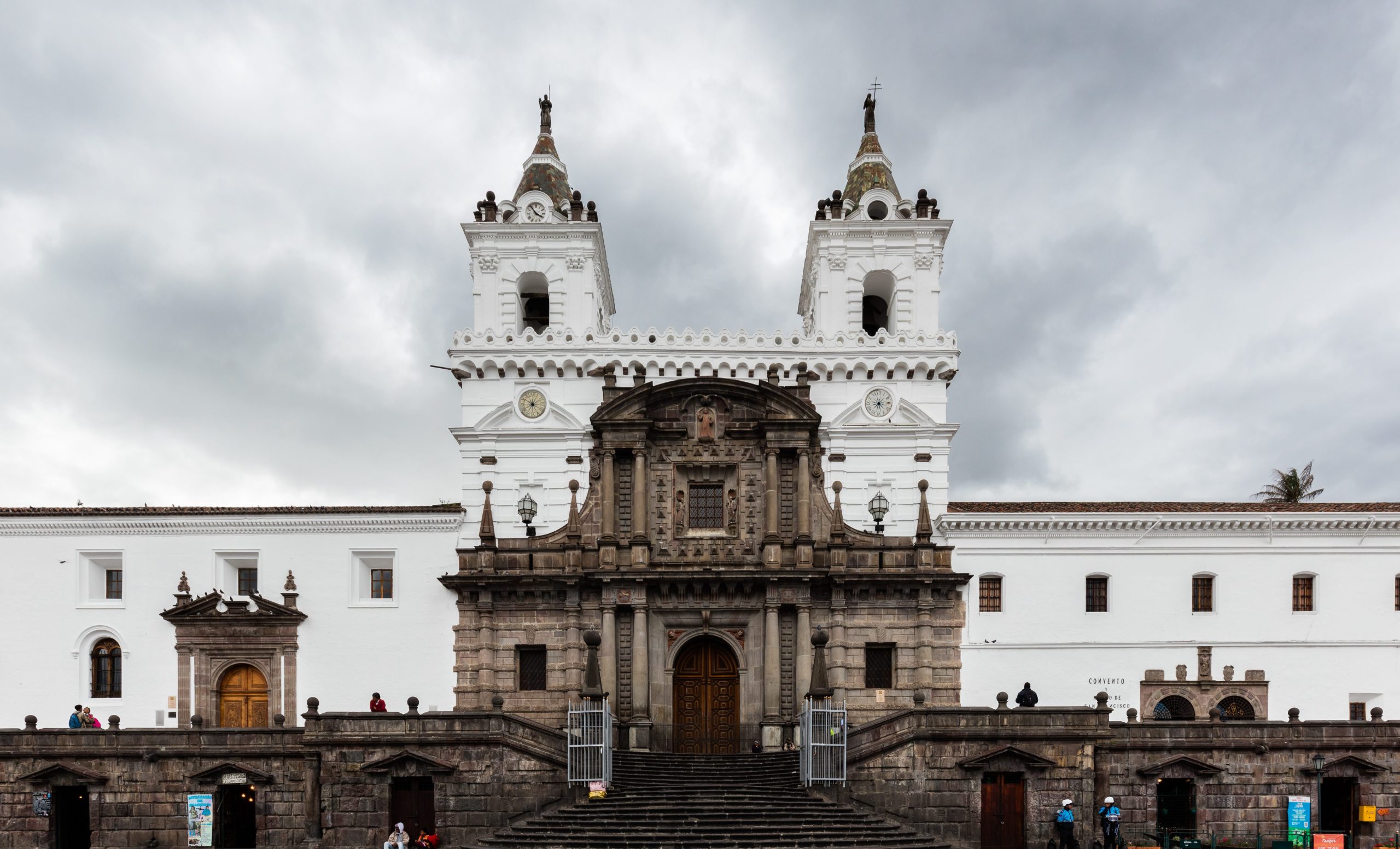 iglesia de san francisco scaled
