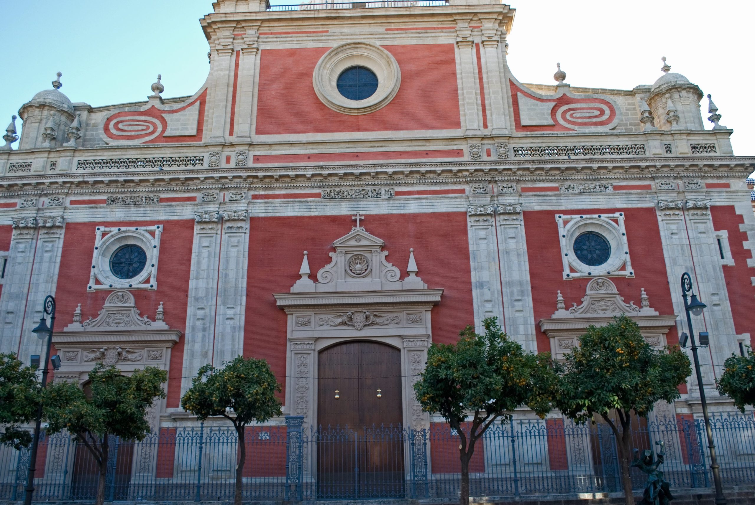 iglesia del divino salvador scaled