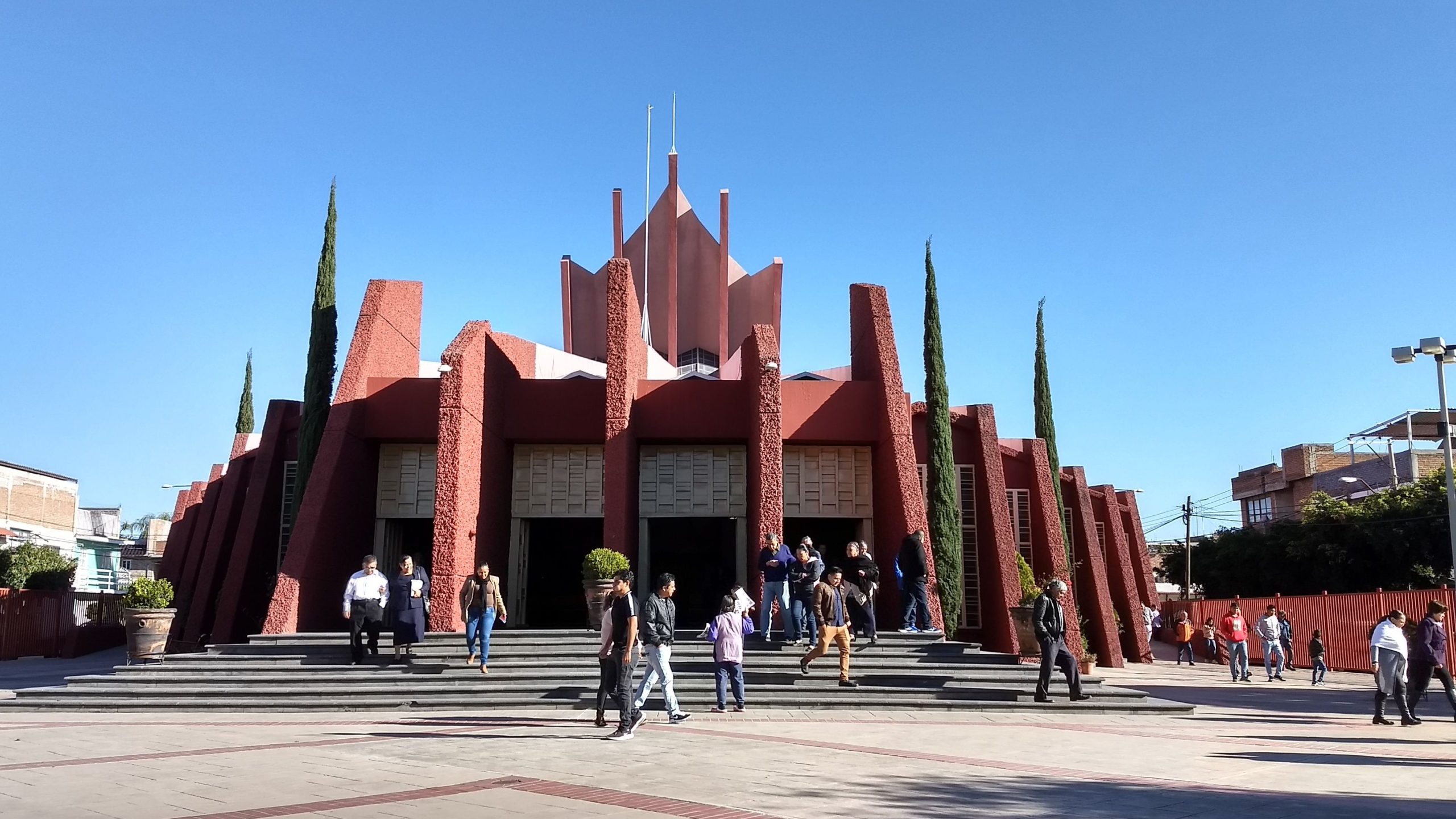 parroquia del senor de los milagros scaled