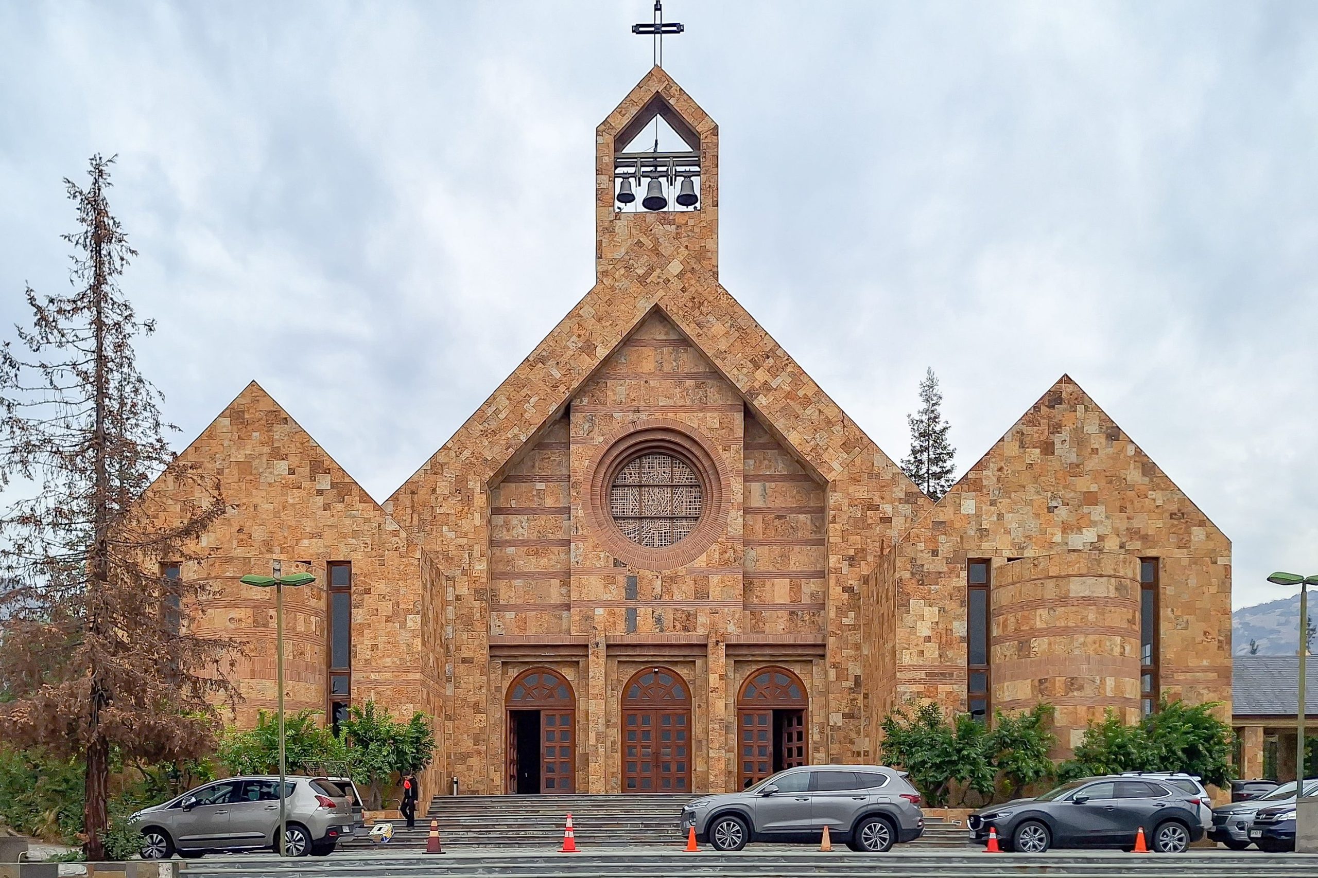 parroquia maria madre de la misericordia scaled